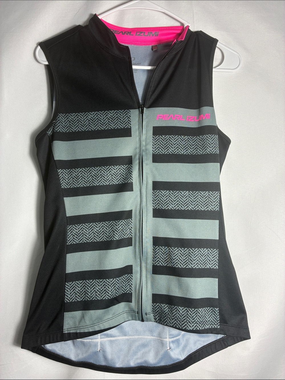 Pearl Izumi Women's Black & Gray Sleeveless Cycling Jersey size Large